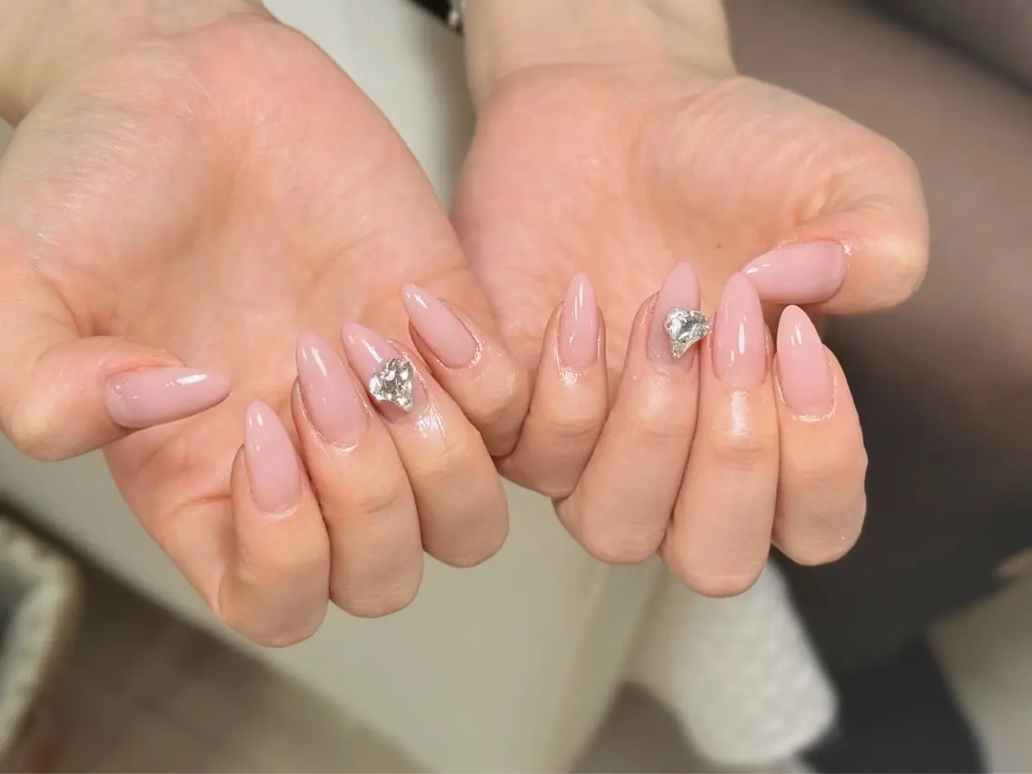 ネイル アートネイル オーロラネイル チークネイル フレンチネイル ガラスフレンチ ハンドネイル 🎀YooLi Nail salonのネイルデザイン