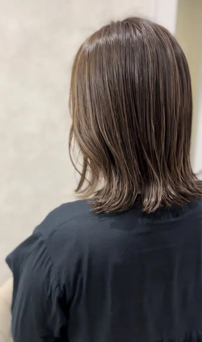 カラー ハイライト 透明感カラー松本のヘアスタイル