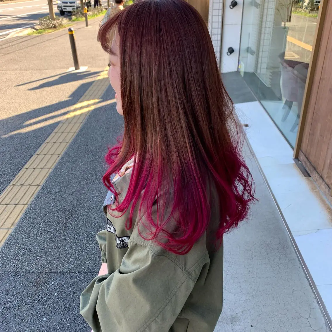 ロング カラー ボルドーカラー グラデーションカラー 👑満足度1000% 重村 春奈👑のヘアスタイル