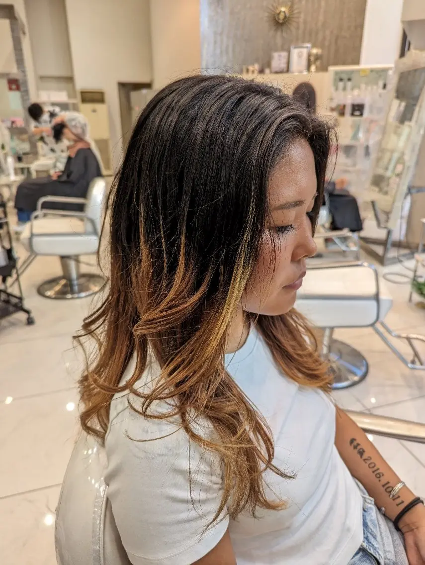 セミロング カラー 髪質改善 カミムラのヘアスタイル
