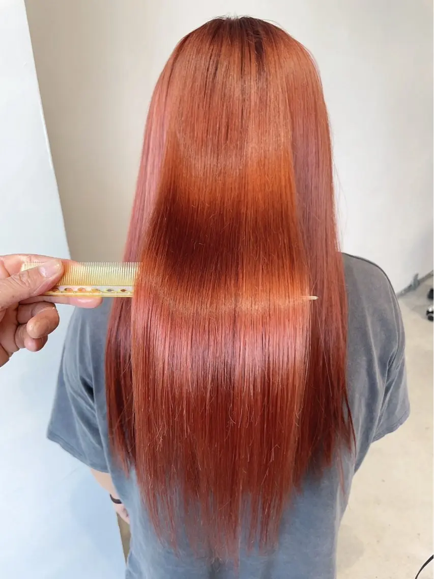 ロング ヘアカラー トリートメント カラー/ダブルカラー グレイカラー椿こはなのヘアスタイル