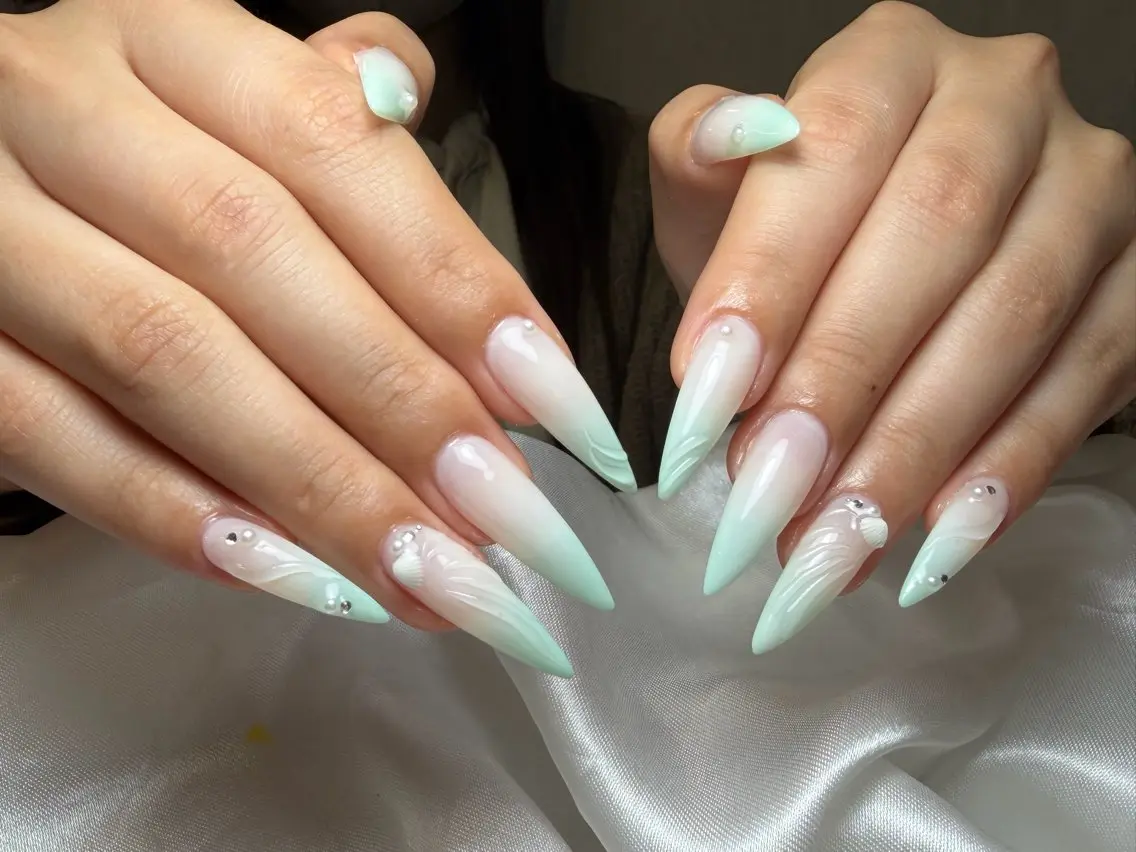 ネイル KIRA LILYのネイルデザイン