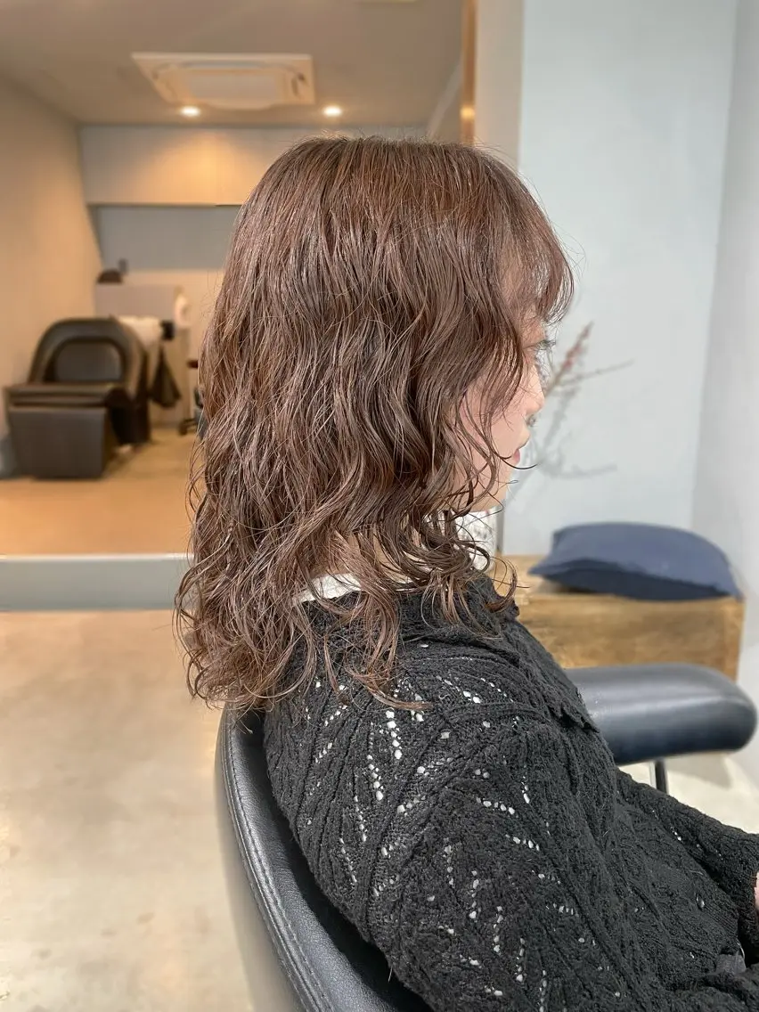 ミディアム パーマ ミディアムパーマ レイヤーカット デジタルパーマ 【表参道】Ruri デジタルパーマのヘアスタイル