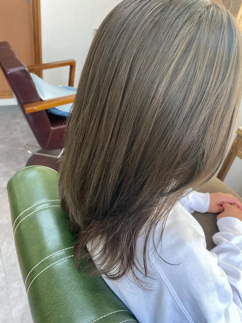 透明感カラー+うるツヤトリートメントの写真