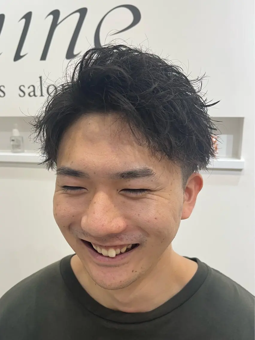 ショート メンズ アップバング メンズショート ショートヘア カット トリートメント 【店長】メンズ職人 短髪　ハイトーン🔥のヘアスタイル