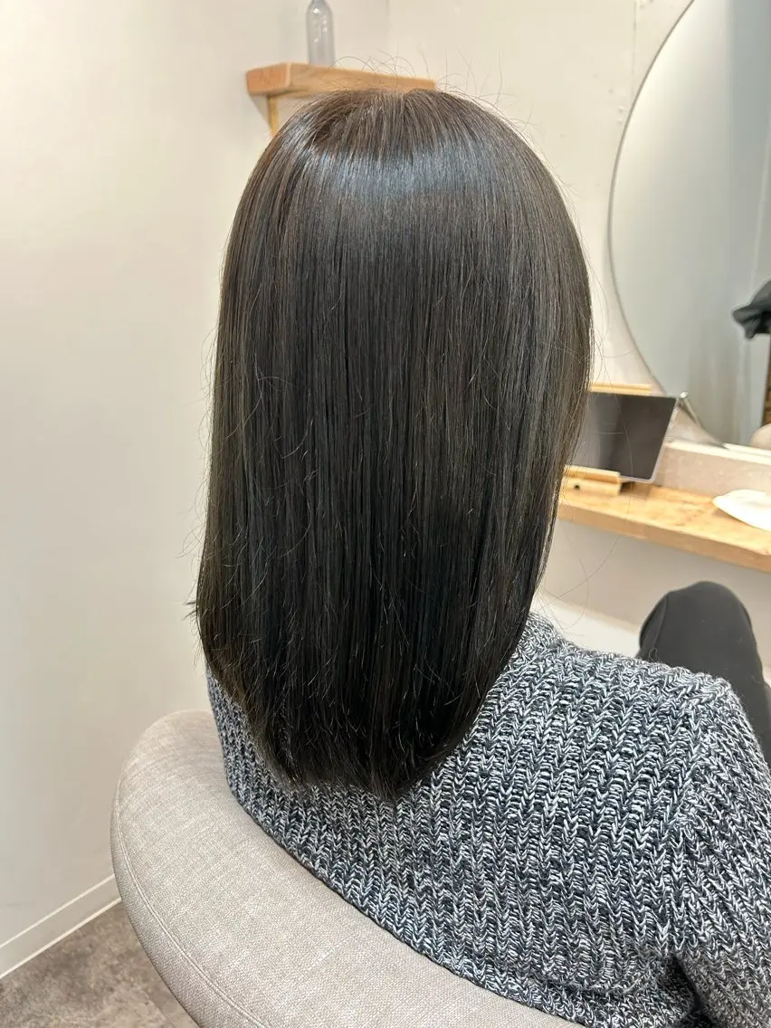 カラー オリーブカラー Shino シノのヘアスタイル