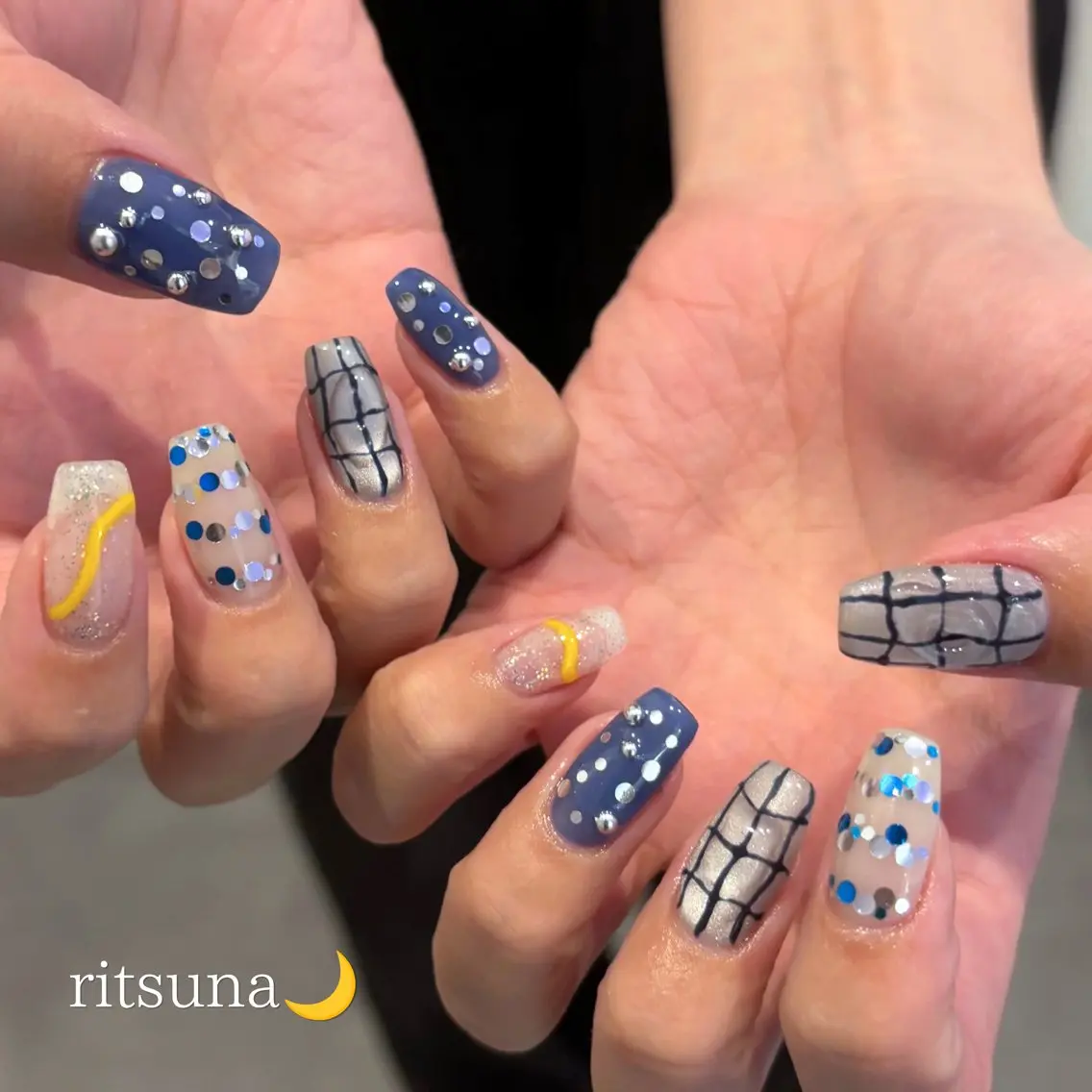 ネイル ハンドネイル ritsuna🌙 nail 堺筋本町のネイルデザイン