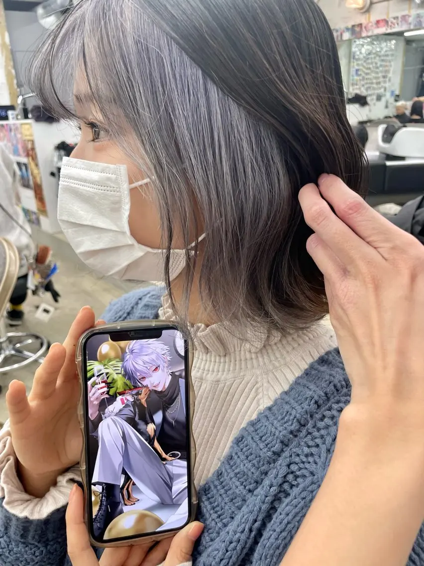 セミロング カラー ヘアカラー インナーカラー 推し ブリーチ 髪質改善のヘアスタイル