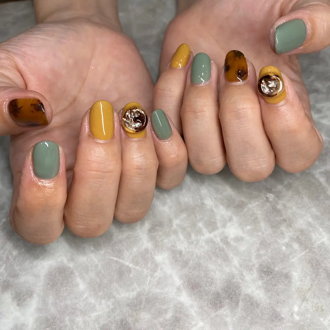 ネイル ハンドネイル 長谷川 奈緒美のネイルデザイン