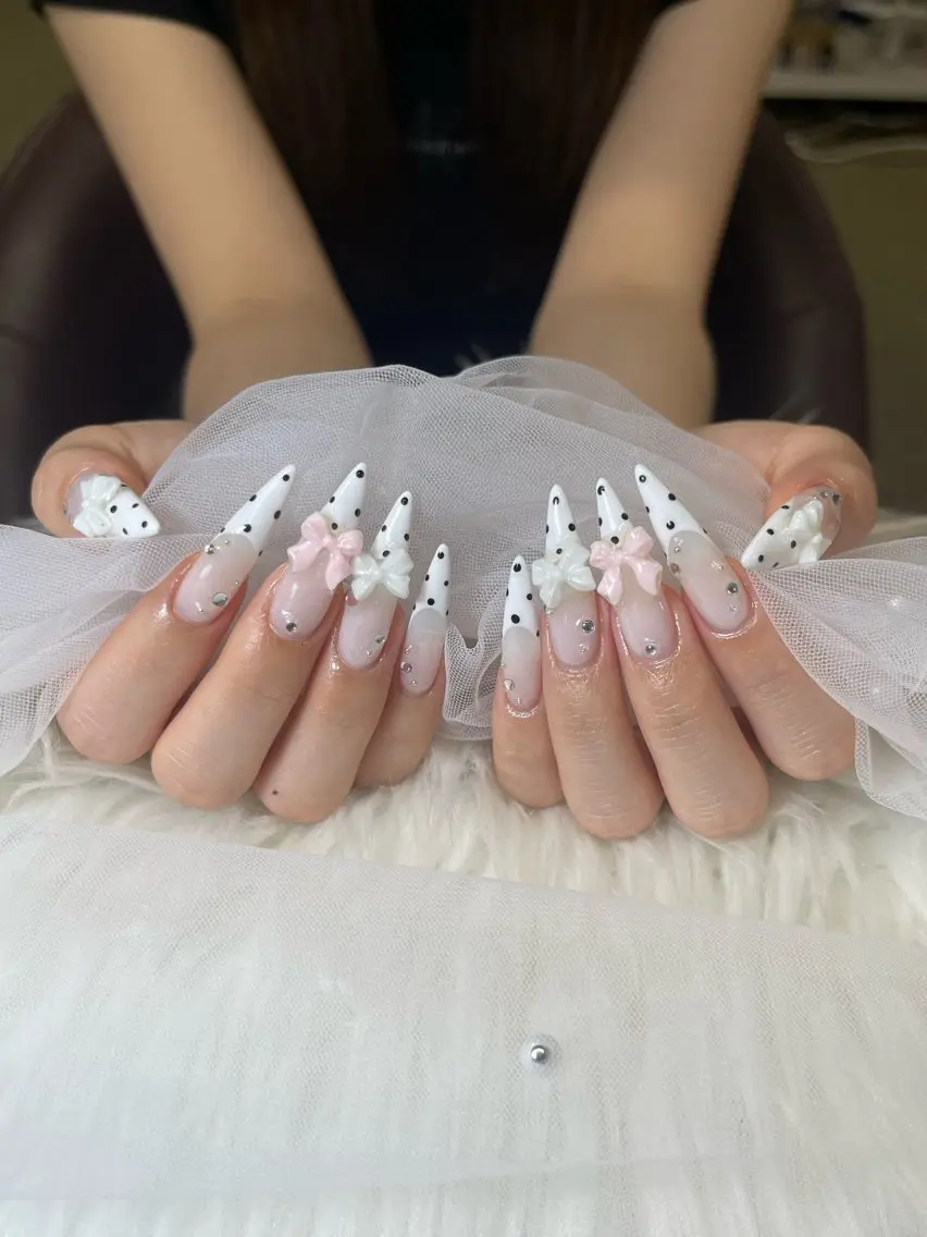 ネイル ハンドネイル NiJi Nailsのネイルデザイン
