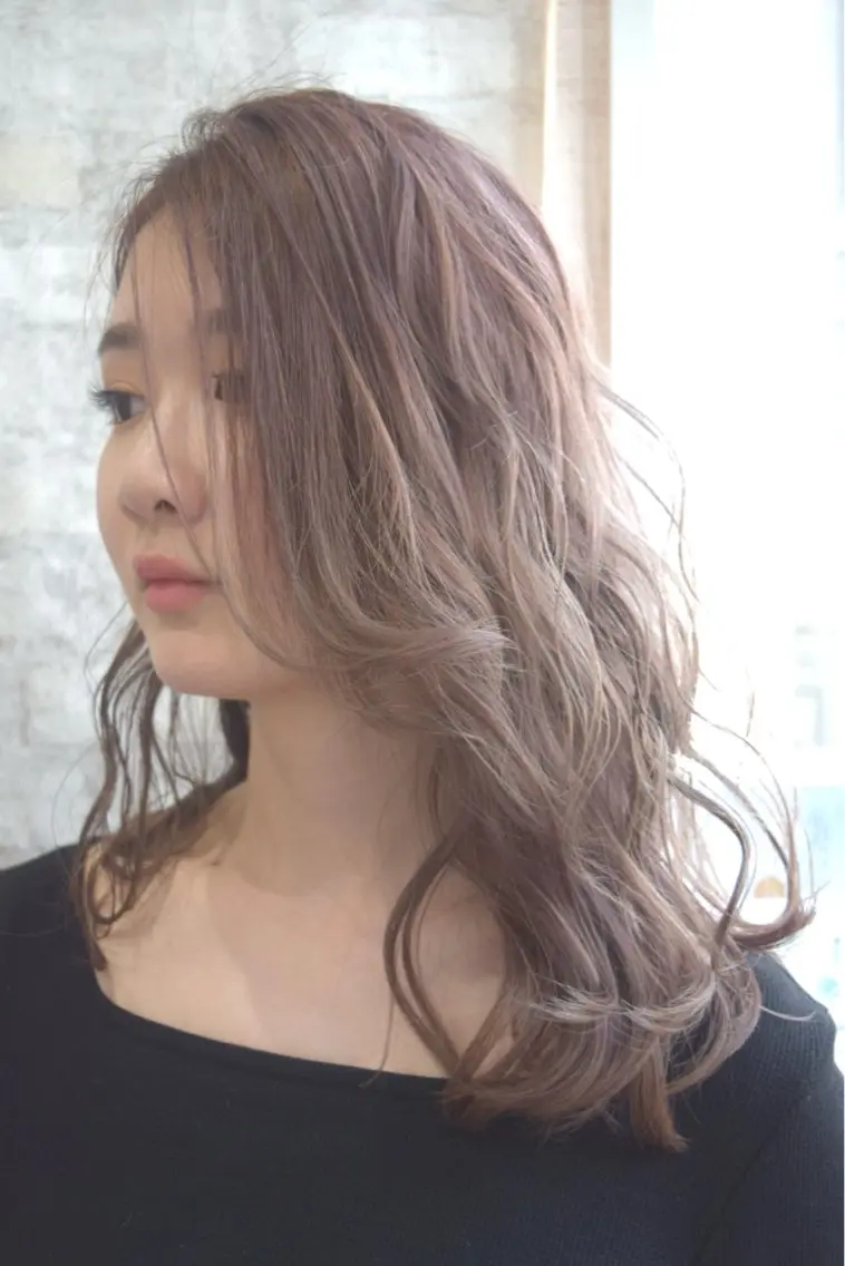 カラー illfrere /  YUMEのヘアスタイル