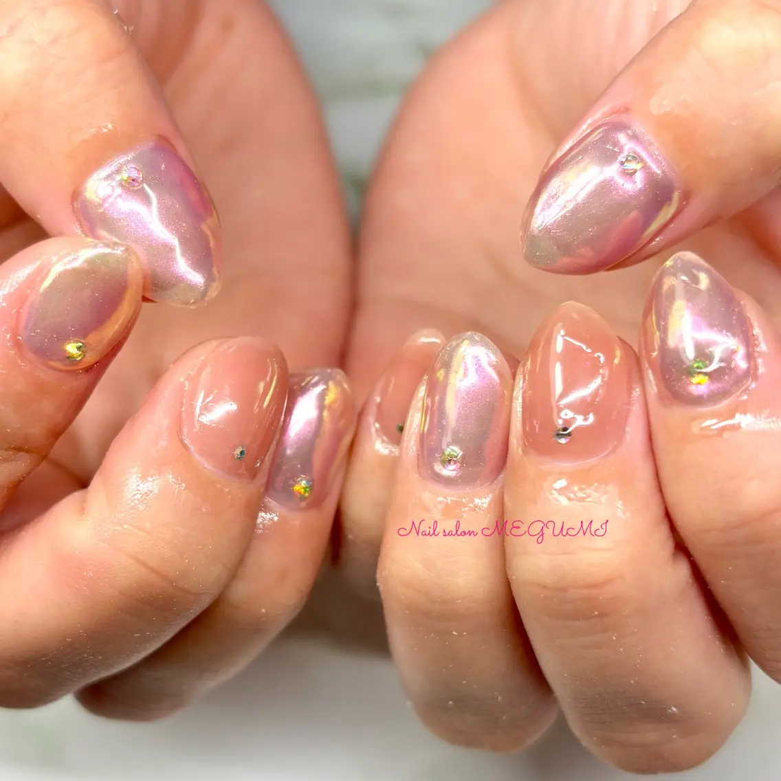 ネイル オーロラネイル Nail salon MEGUMIのネイルデザイン