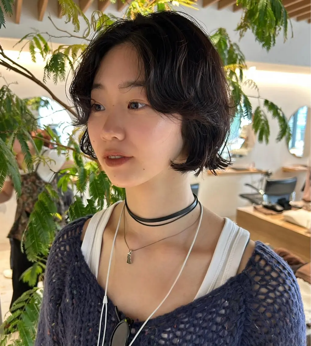 ミディアム 中村 果乃のヘアスタイル