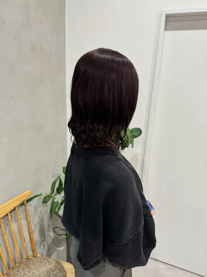 ミディアム 浦野 妃菜のヘアスタイル