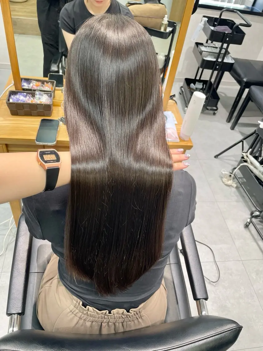 ロング 髪質改善 ロング 縮毛矯正 トリートメント 酸熱トリートメント カット トリートメント ✨横須賀髪質改善✨️ 加藤 百音のヘアスタイル