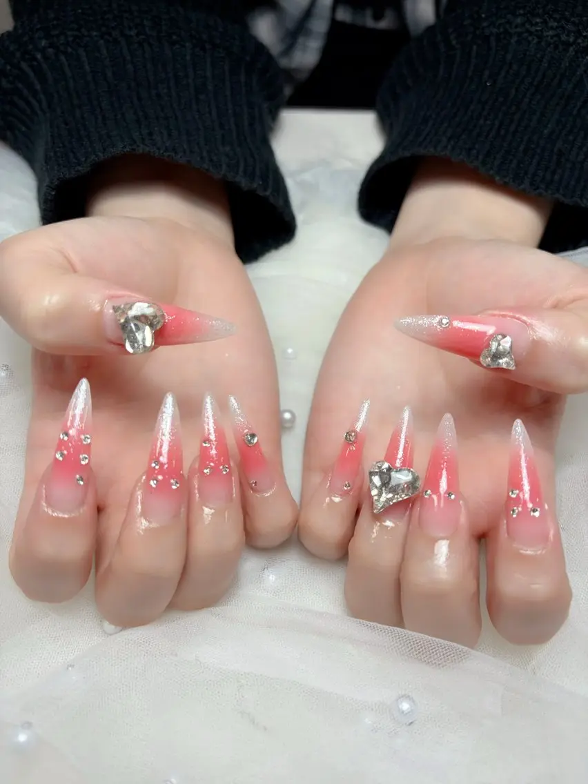 ネイル 韓国ネイル マグネットネイル 持ち込み ニュアンスネイル シンプルネイル ハンドネイル Huyn Nail Shinjyukuのネイルデザイン