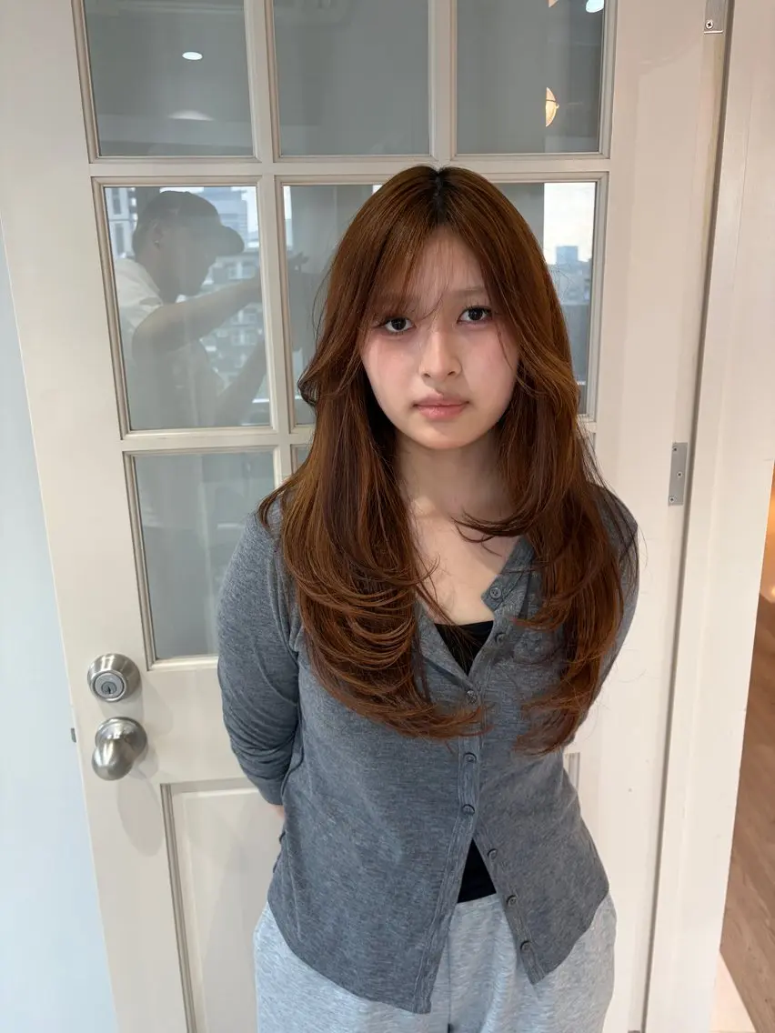 ロング ロングレイヤー レイヤーカット ロング 光岡 玲遠のヘアスタイル