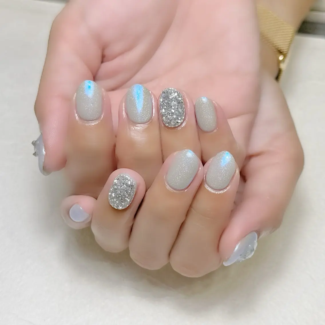 ネイル オーロラネイル マグネットネイル 夏ネイル rouse nail RISATOのネイルデザイン
