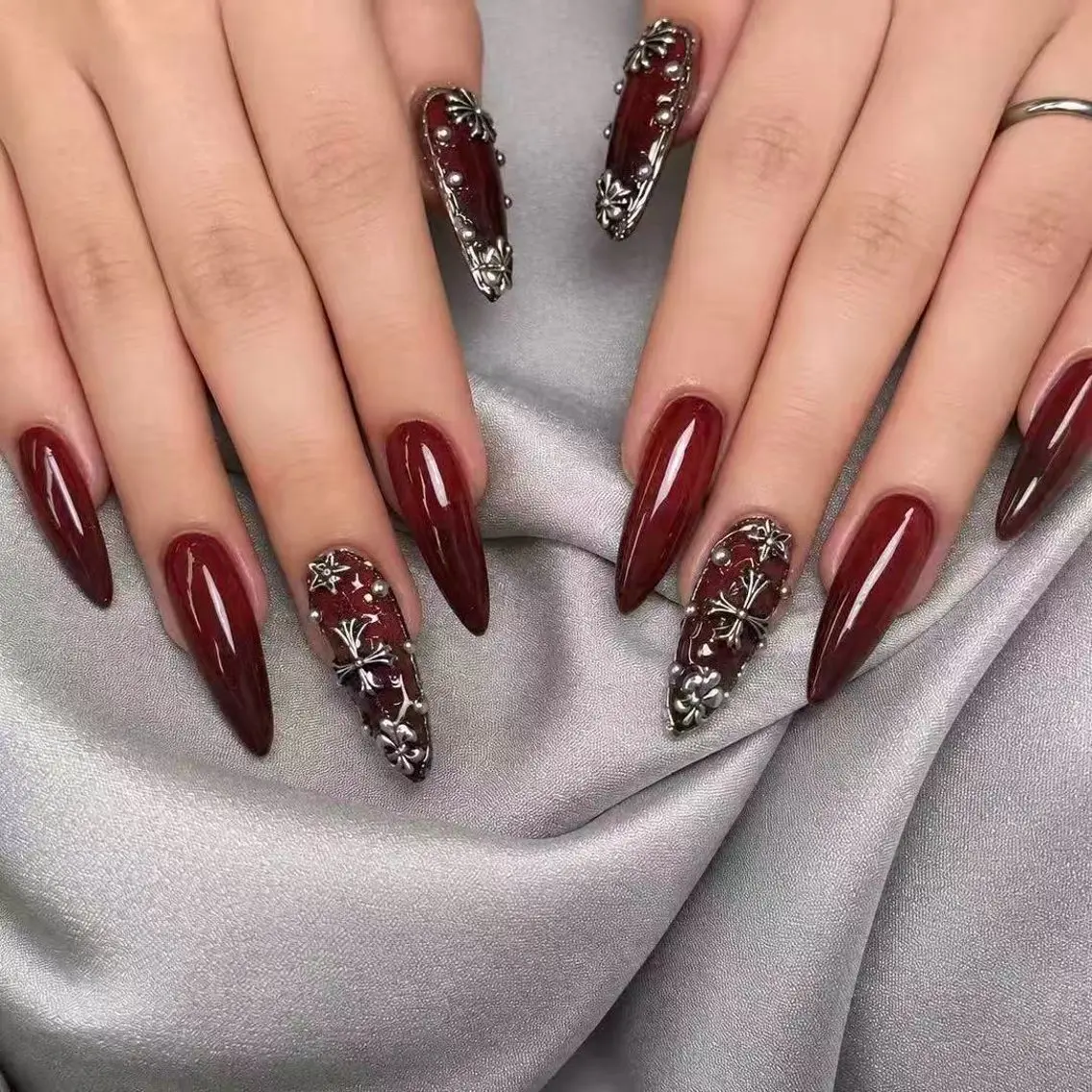 ネイル 💅🏻 ayakaのネイルデザイン