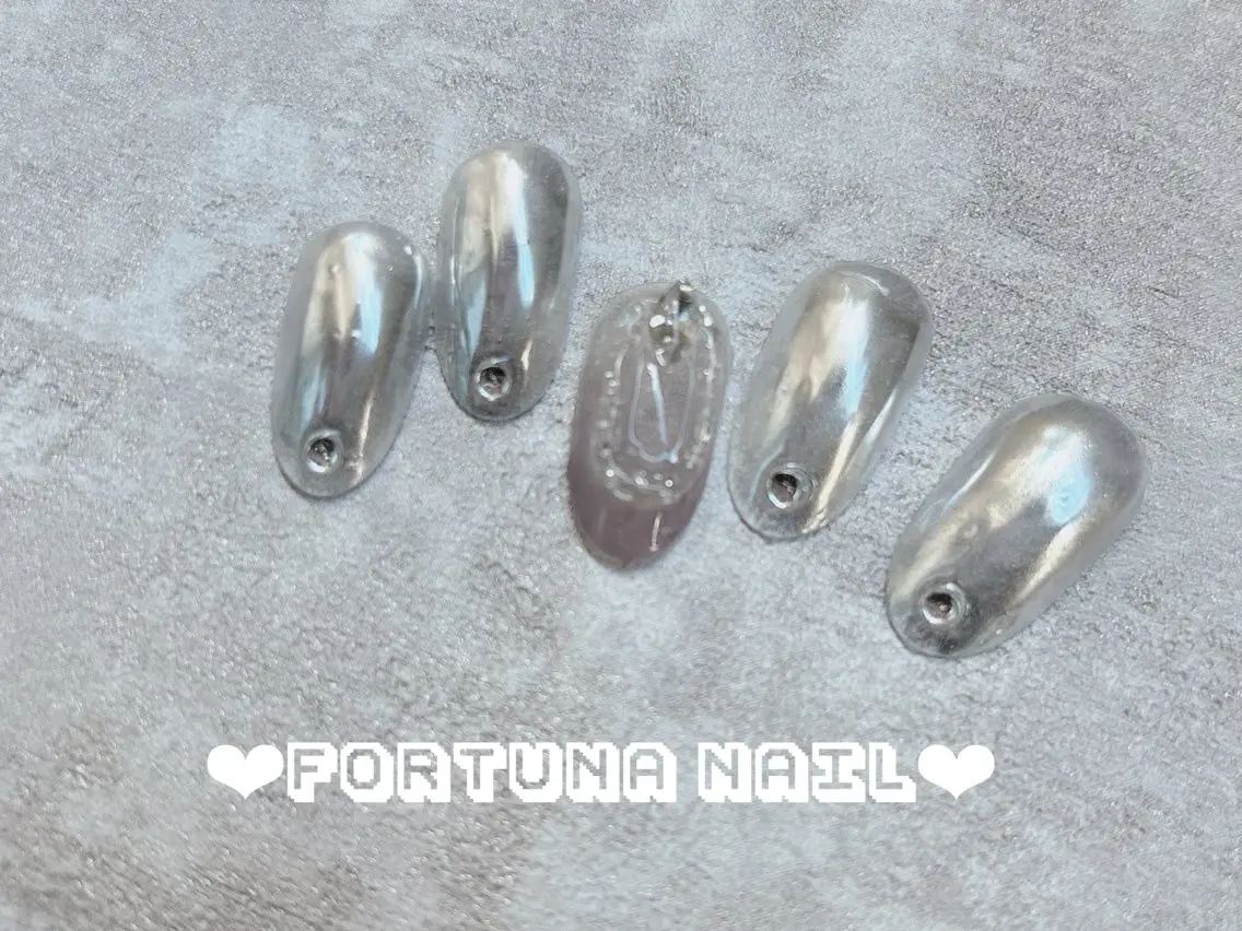 ネイル 冬ネイル クリスマス Nail •Head スパFortunaのネイルデザイン