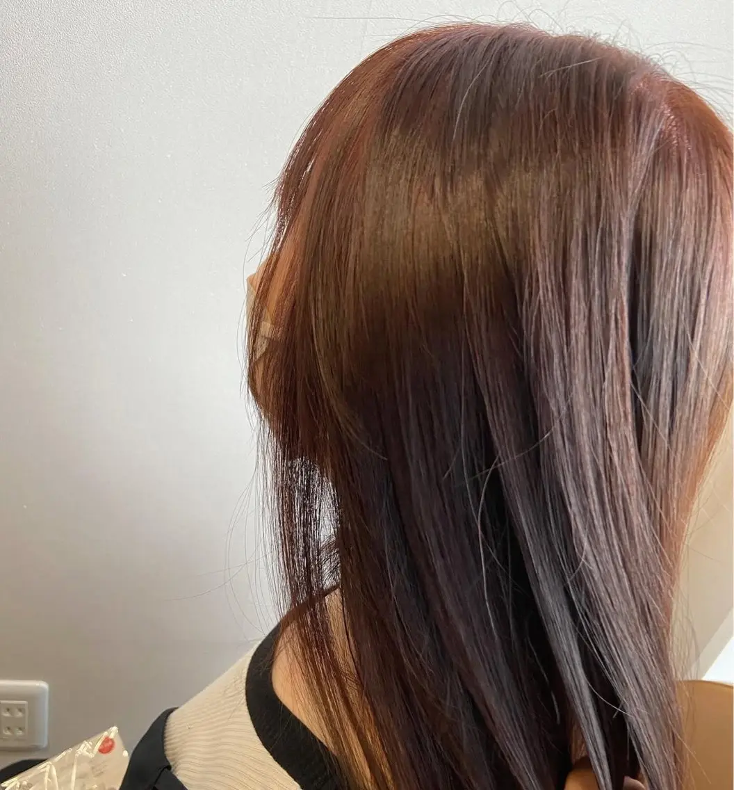 カラー アッシュ ブリーチ ブリーチなしカラー ピンクカラー ピンクアッシュ 𝒇𝒍𝒂𝒕/ 𝐇𝐈𝐍𝐀のヘアスタイル