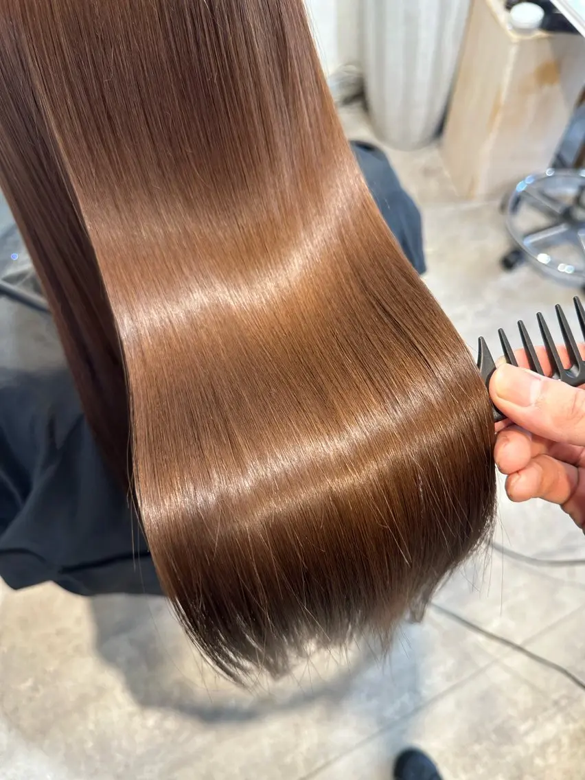 ロング カラー バレイヤージュ ブリーチ ケアブリーチ ダブルカラー イヤリングカラー 美髪質改善✨ 縮毛矯正✨HIDEのヘアスタイル