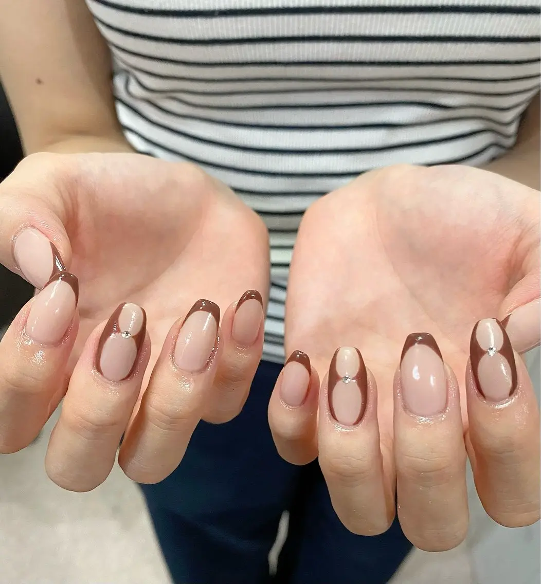 ネイル ブラウン フレンチネイル ハンドネイル Salon Ｋのネイルデザイン