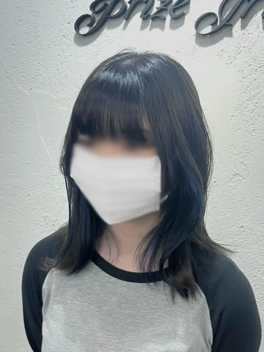ミディアム カラー ブリーチ ブルーカラー インナーカラー ネイビーカラー ヘアカラー トリートメント ✨レイヤーハイトーン tomoko🦋✨のヘアスタイル