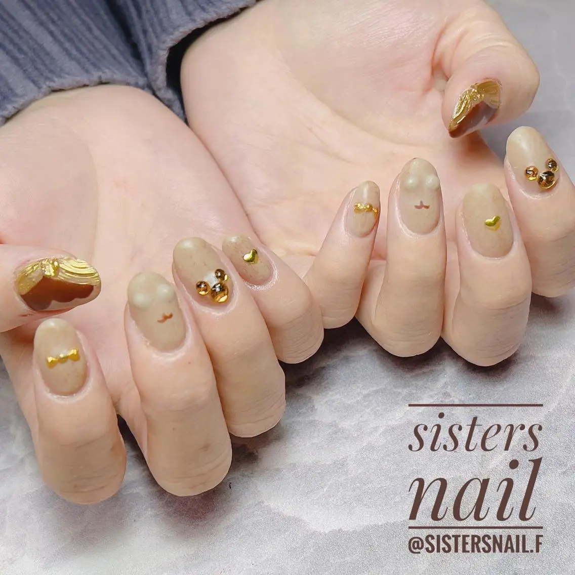 ネイル アートネイル ゴールド ハート マットネイル オフィスネイル sisters nail.fのネイルデザイン