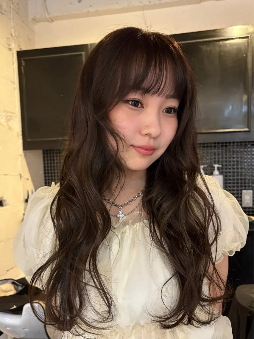 ロング カット ヘアカラー トリートメント レディースカット🎀 NANAHAのヘアスタイル