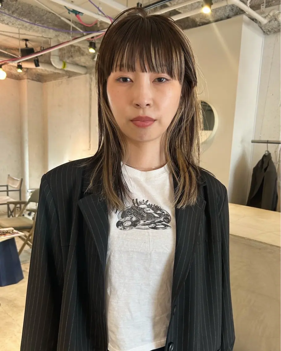 ミディアム カラー デザインカラー ハイライトカラー ハイライト カット ヘアカラー トリートメント 村上雅人 ナチュラルモードのヘアスタイル