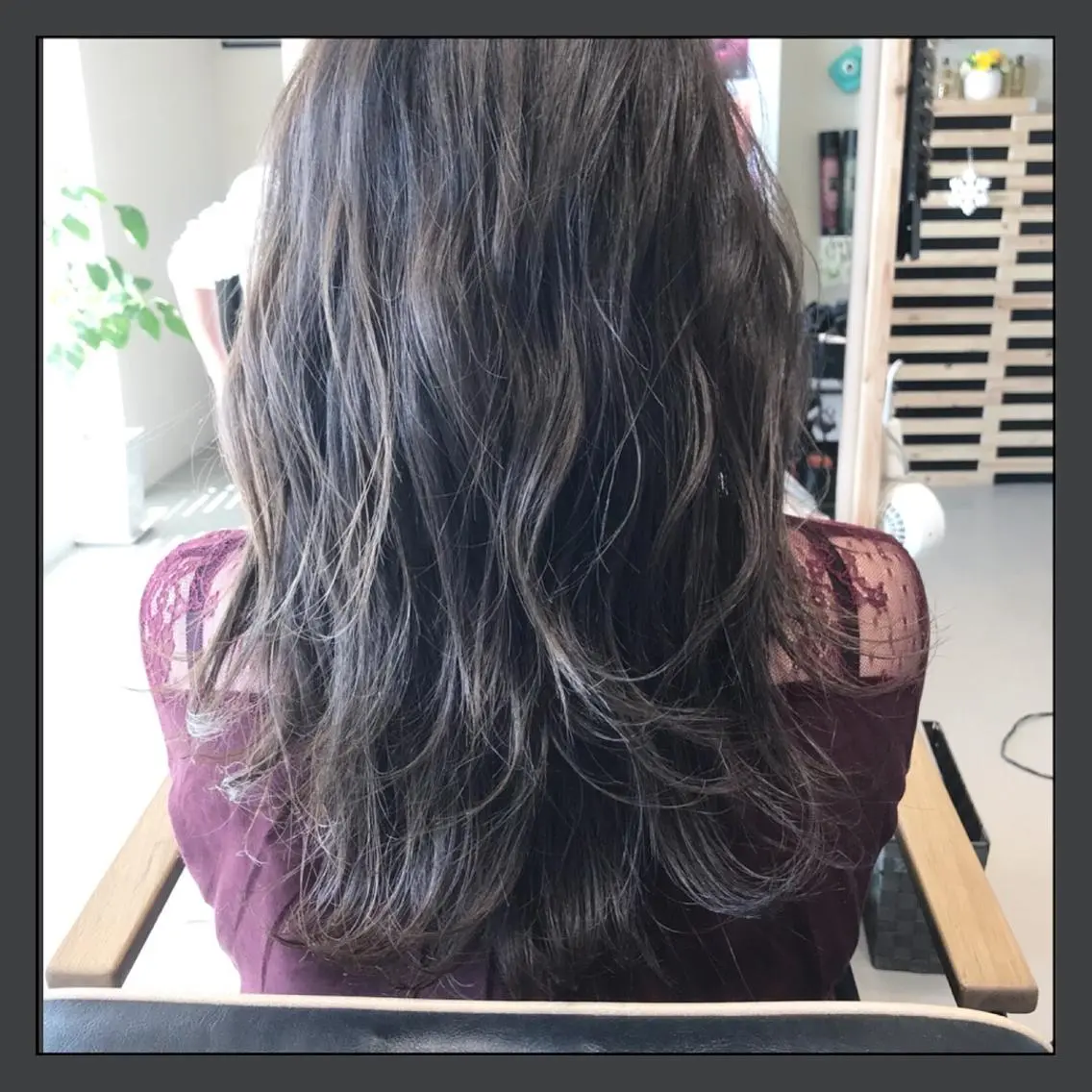 セミロング カラー アッシュ ラベンダーカラー ラベンダーアッシュ オレンジ 大久保 隆蔵のヘアスタイル