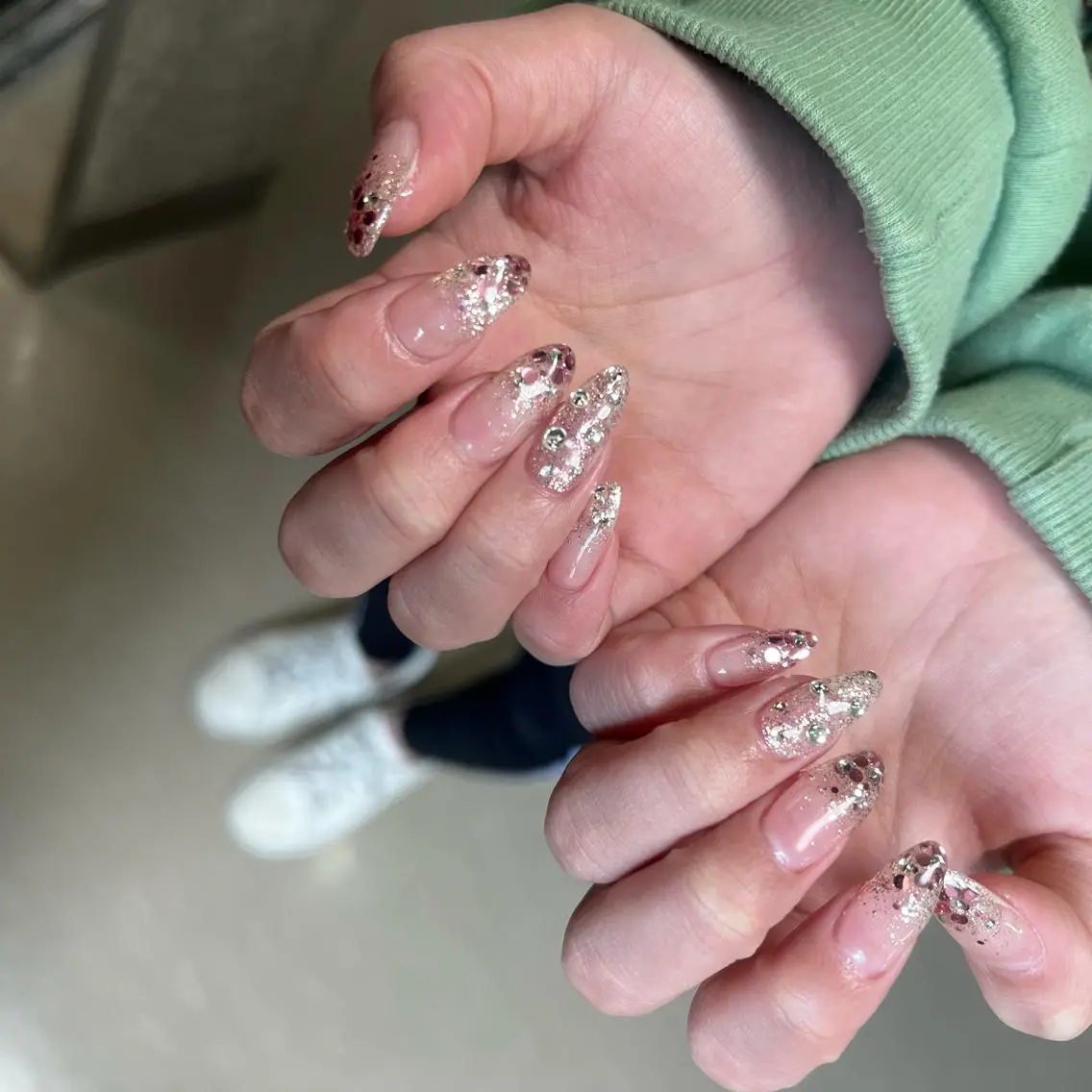 ネイル アートネイル ジェルネイル 韓国ネイル ラメ(グリッター) ロングネイル ハンドネイル フットネイル nail salon mieux(ミュー)のマツエク・マツパデザイン