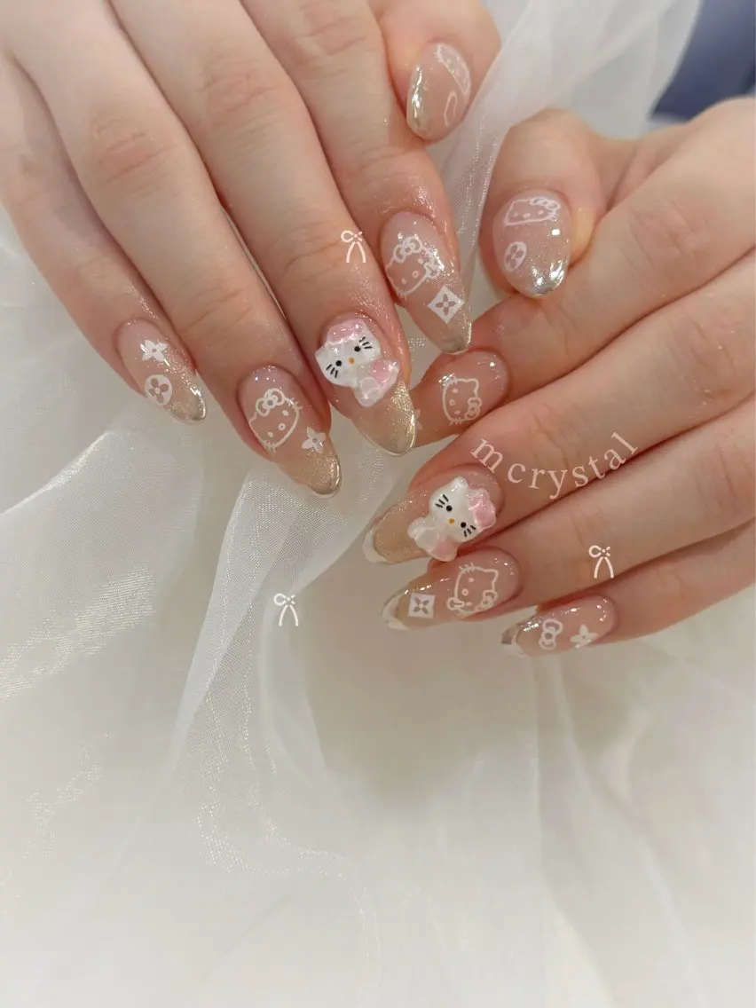 セミロング Nailsalon M-crystalのネイルデザイン