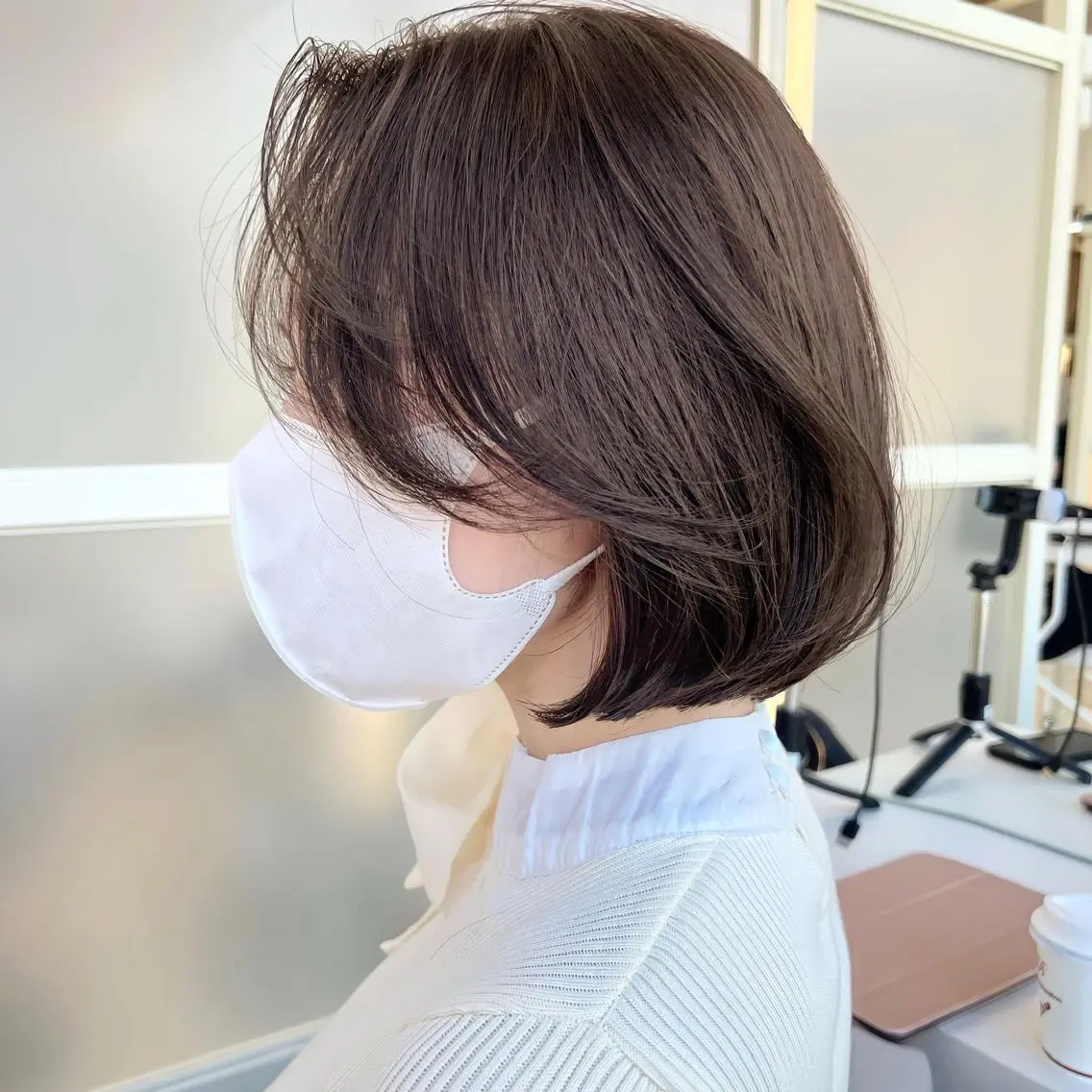 ショート カラー ベージュカラー グレージュ ボブ くびれヘア くせ毛 ヘアカラー トリートメント レイヤー専門家 ダブルカラー修のヘアスタイル