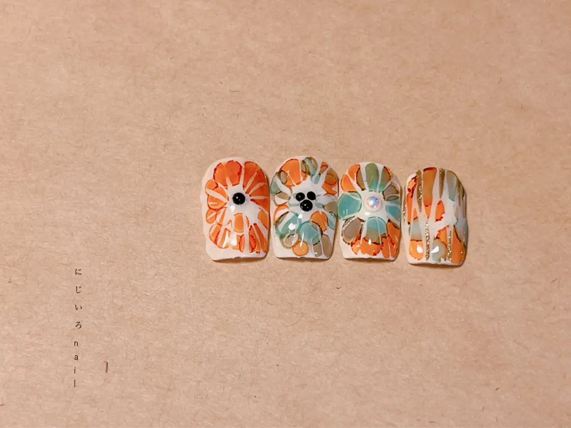 ネイル にじいろ nailのネイルデザイン