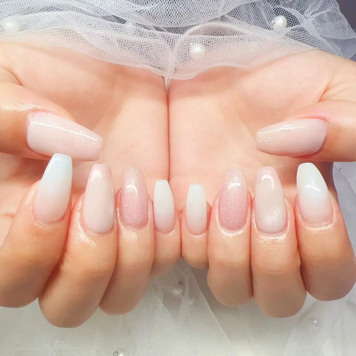 ネイル オーロラネイル チークネイル 成人式 長さ出し ジェルネイル ハンドネイル YUYI.nail salonのネイルデザイン