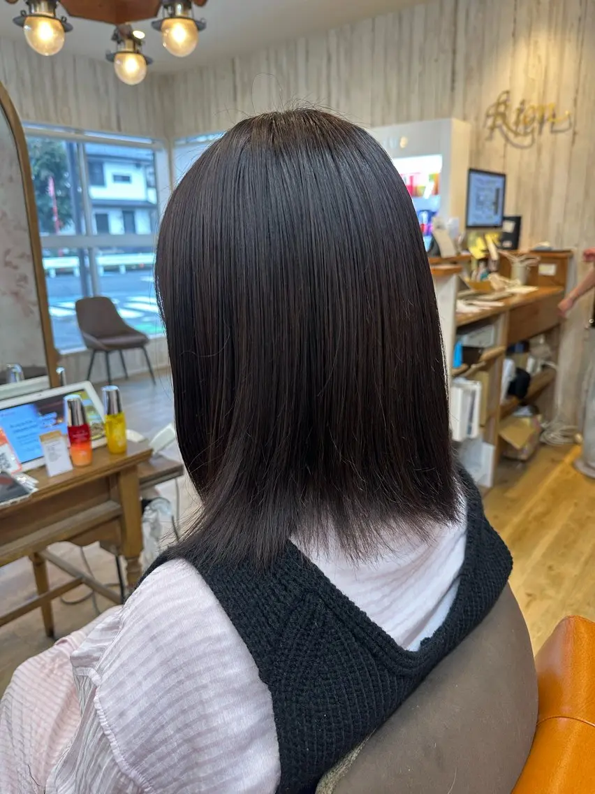 ミディアム カラー ブリーチ ヘアカラー トリートメント 艶髪/髪質改善 /透明感カラー/鴻巣のヘアスタイル