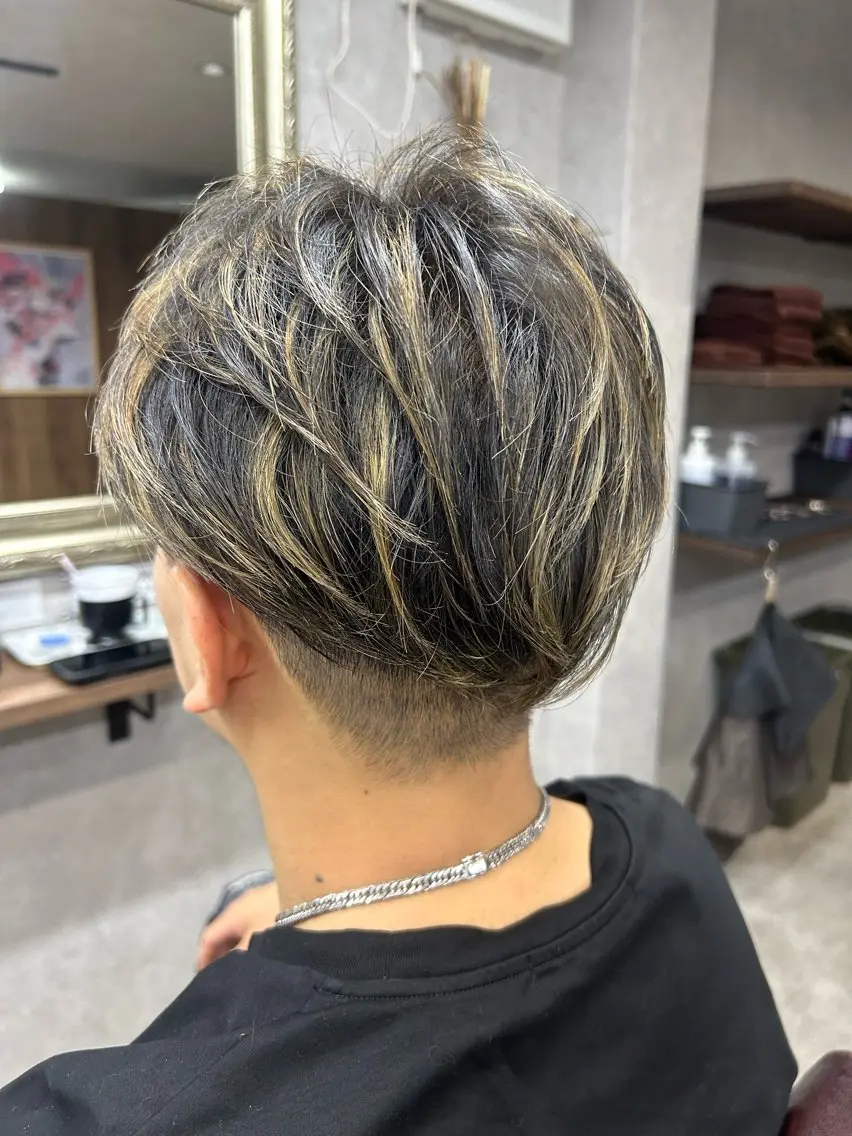 ショート カラー メンズ Lien 深井店のヘアスタイル