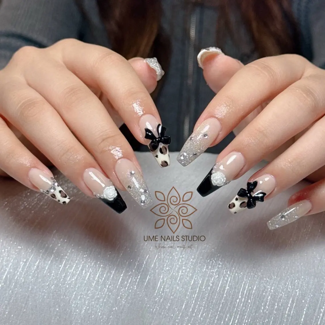 ネイル チークネイル クリアネイル ガーリー キラキラネイル 韓国ネイル Ume Nail Studioのネイルデザイン