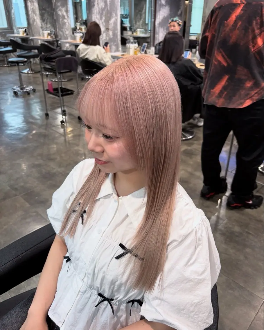 ロング カラー ヘアカラー ハイトーン 横浜💞ミオのヘアスタイル