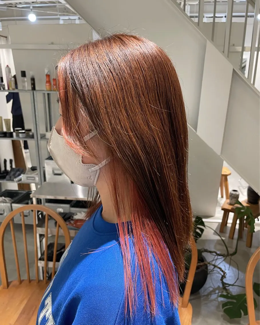 ロング カラー ブリーチ ブラウンカラー レッドカラー 安西 香利奈のヘアスタイル