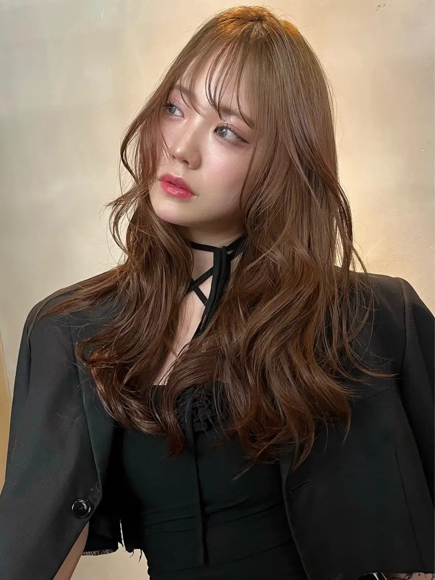 ロング カラー ハッシュカット ヨシンモリ 韓国風ヘア レイヤーカット ワンホンヘア ヘアカラー トリートメント イツク ⚡️ ルーツ/ハイトーンのヘアスタイル