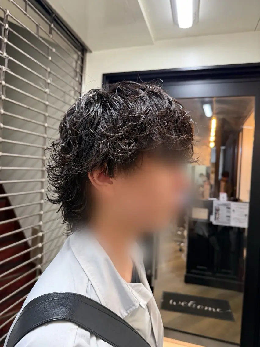 ミディアム パーマ メンズ カット パーマ 町田メンズパーマ 特化 金井蒔士のヘアスタイル
