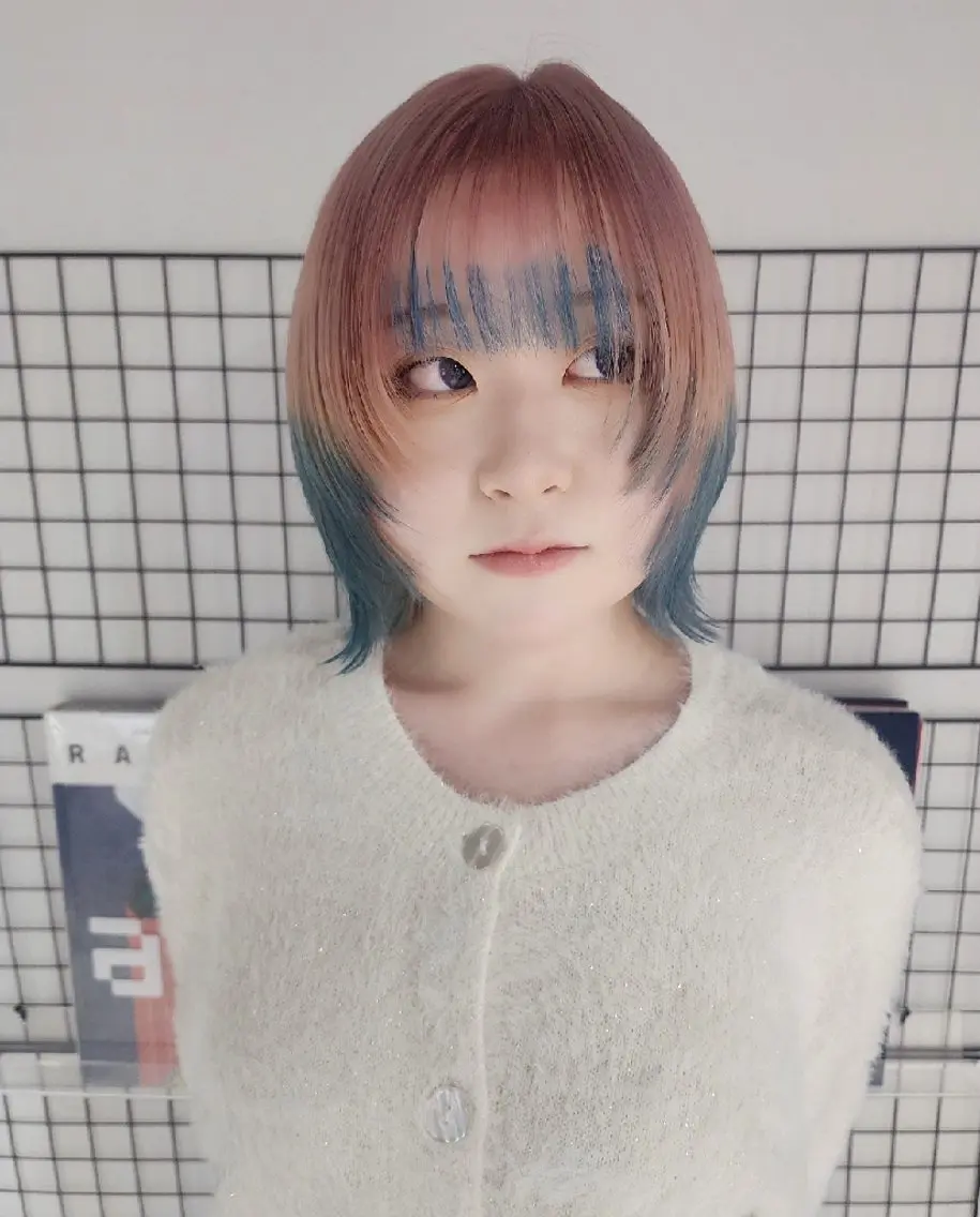 ショート ハイトーン/ブリーチ /デザインカラーのヘアスタイル