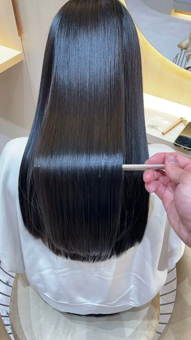 ロング カット ヘアカラー 縮毛矯正 縮毛矯正✨🫧 レイヤー川村利幸のヘアスタイル