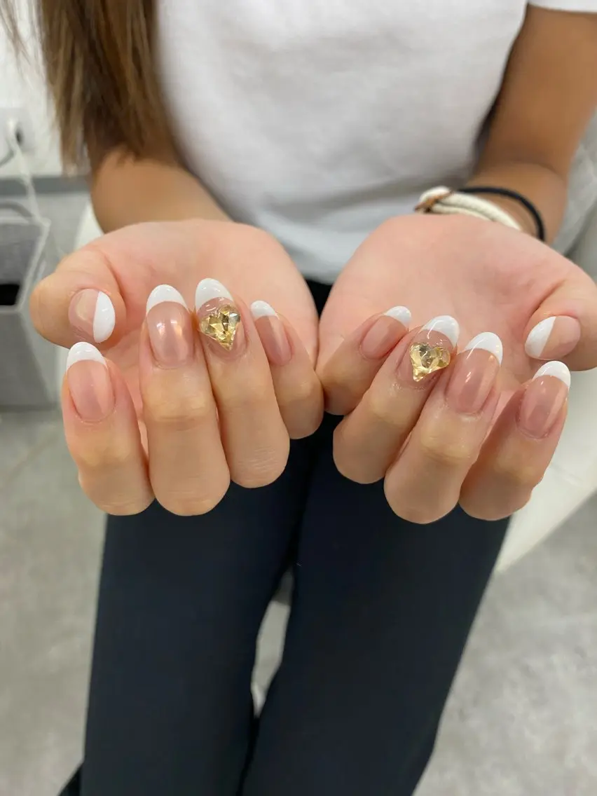 ネイル フレンチネイル REINA ルレイル心斎橋のネイルデザイン