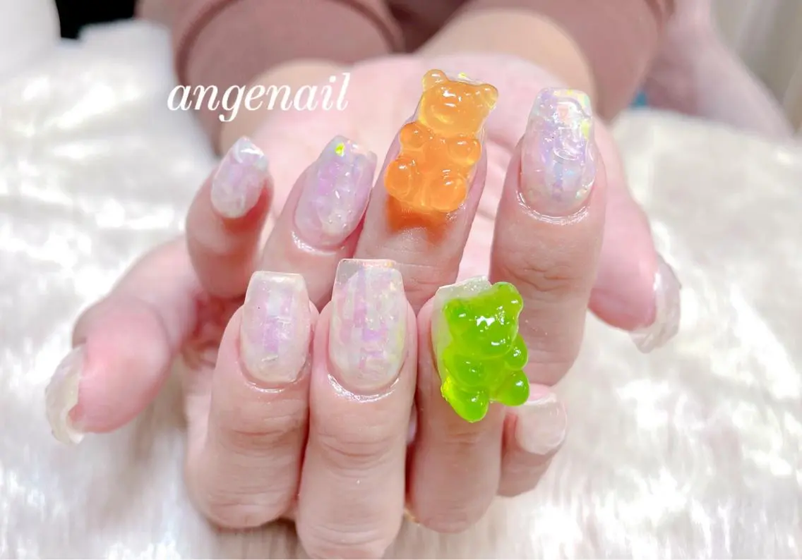 ネイル ハンドネイル オーナーネイリスト MAKIのネイルデザイン