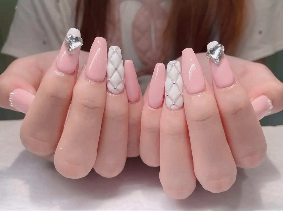 ネイル オーロラネイル ブラウン チークネイル 成人式 フレンチネイル 中野駅から2分 MEO NAILのネイルデザイン