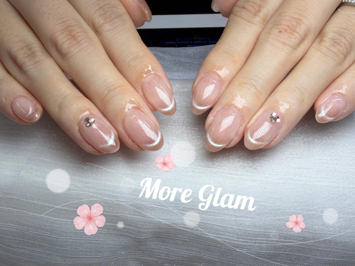 ネイル 長さ出し フットネイル フレンチネイル ジェルネイル ガラスフレンチ More Glam 池袋東口店のネイルデザイン